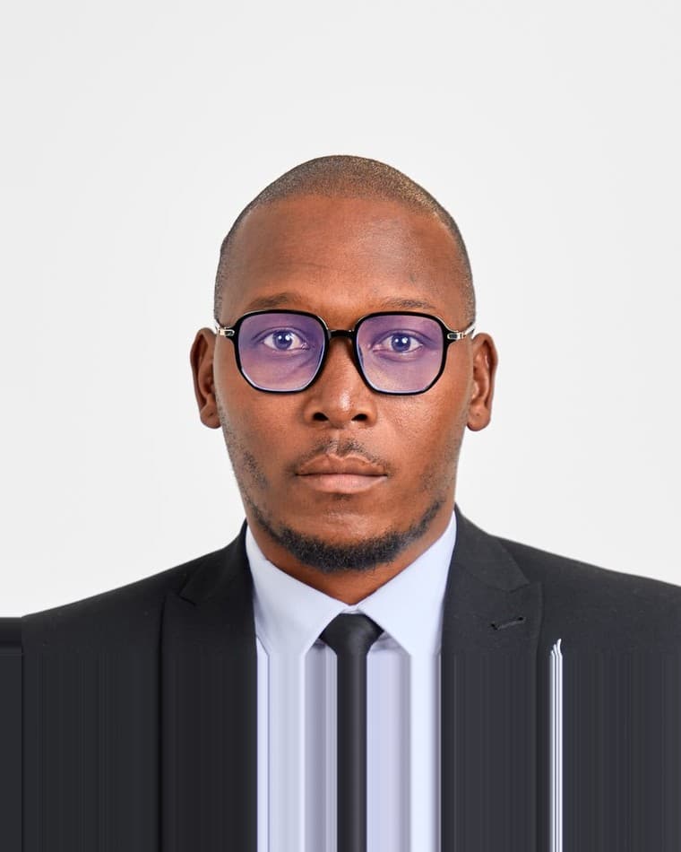 Ziphathe Ntshangase